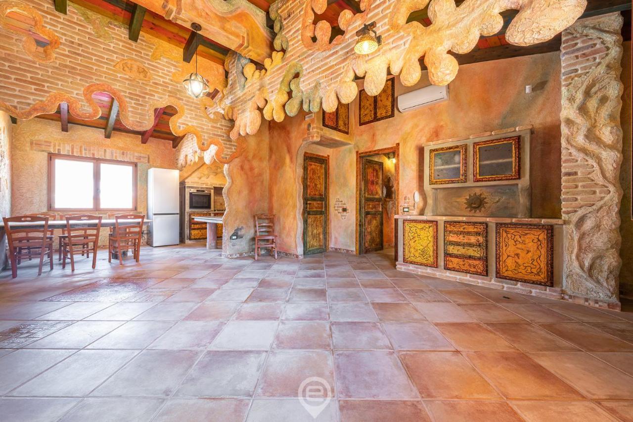 Gaudi Guesthouse Теулада Экстерьер фото